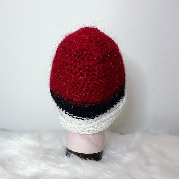 Pokémon beanie - Picture 3 of 3